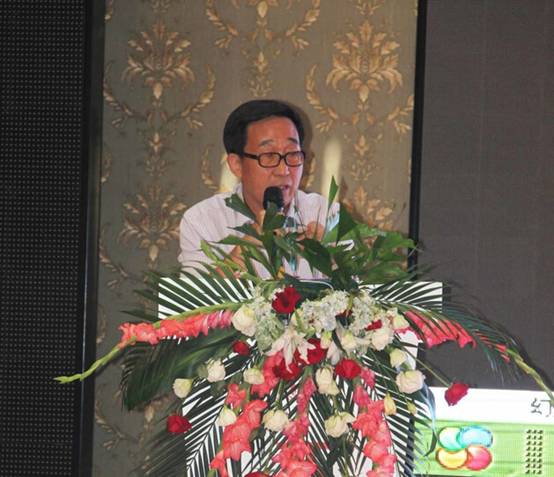 中國(guó)品牌第一人現(xiàn)身產(chǎn)業(yè)化發(fā)展論壇，共同分享饕餮智慧盛宴